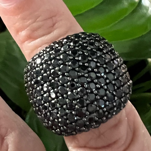 Black Spinel Ring in 925 Silver - Excellent Condition - Size 5 - Picture 2 of 9